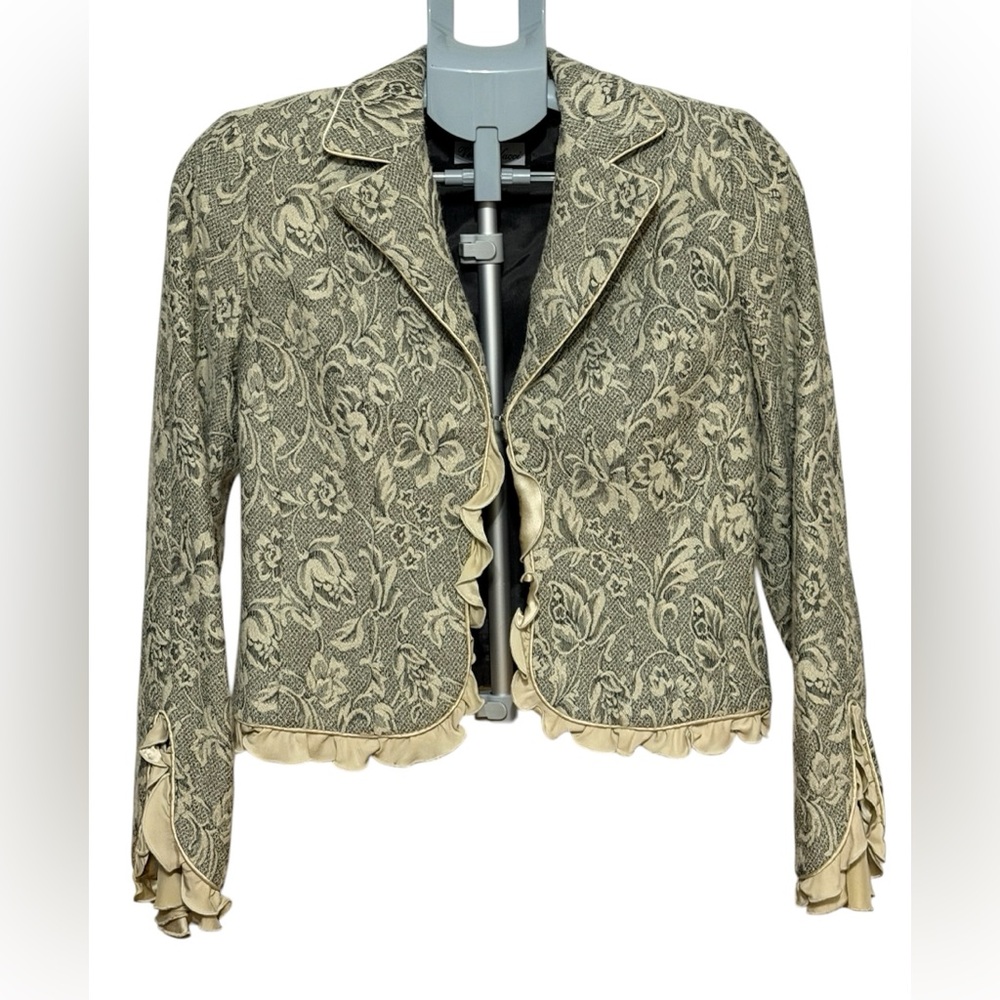 Vintage Vera Nucci Wool Blend Cropped Jacket Floral Ruffle Trim